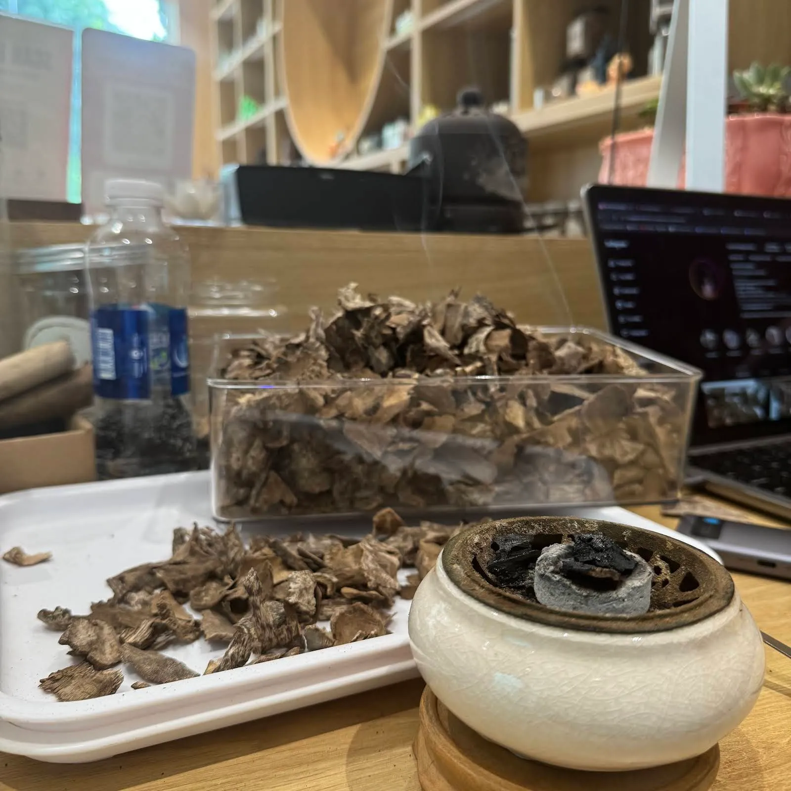 Super Rich Oil Agarwood Chips – Natural Vietnamese Oud for Incense &amp; Home Fragrance